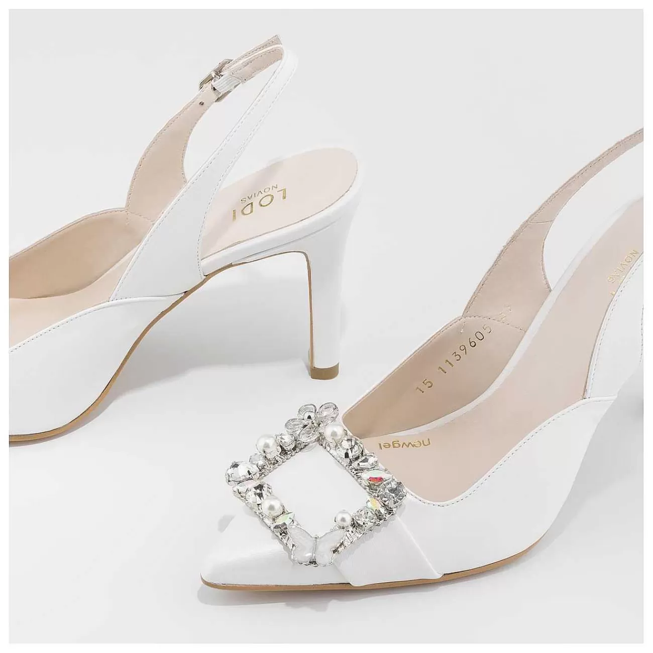 salones_de_novia_blancos_raga_4.webp Mujer LODI Salones De Novia^Salones De Novia Blancos Raga