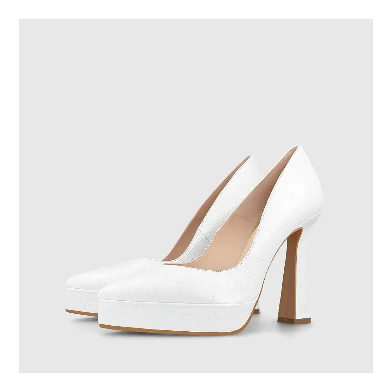 salones_de_novia_blancos_wanis_2.webp Mujer LODI Salones De Novia^Salones De Novia Blancos Wanis