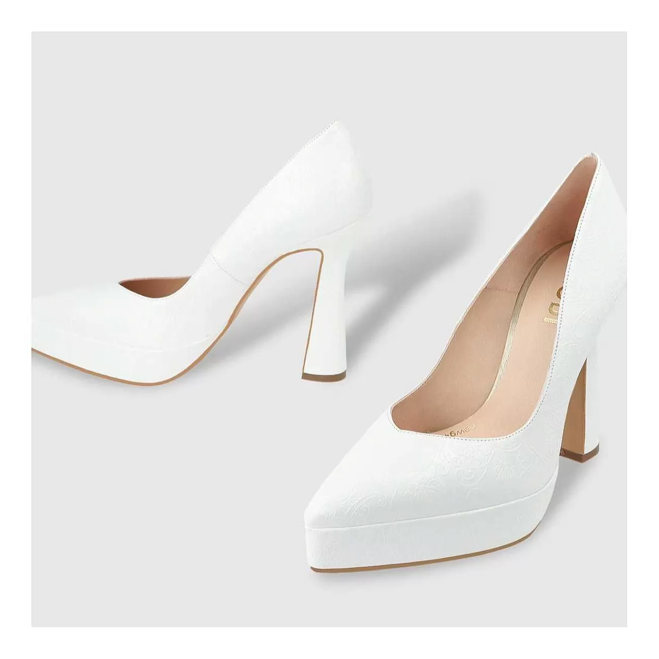 salones_de_novia_blancos_wanis_4.webp Mujer LODI Salones De Novia^Salones De Novia Blancos Wanis